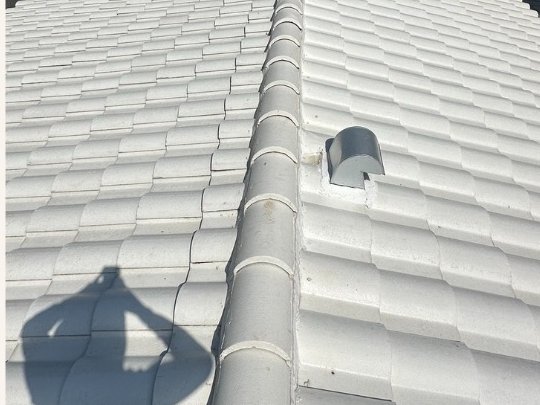 Tile roof after soft-wash cleaning in South Florida โ bright white, algae gone