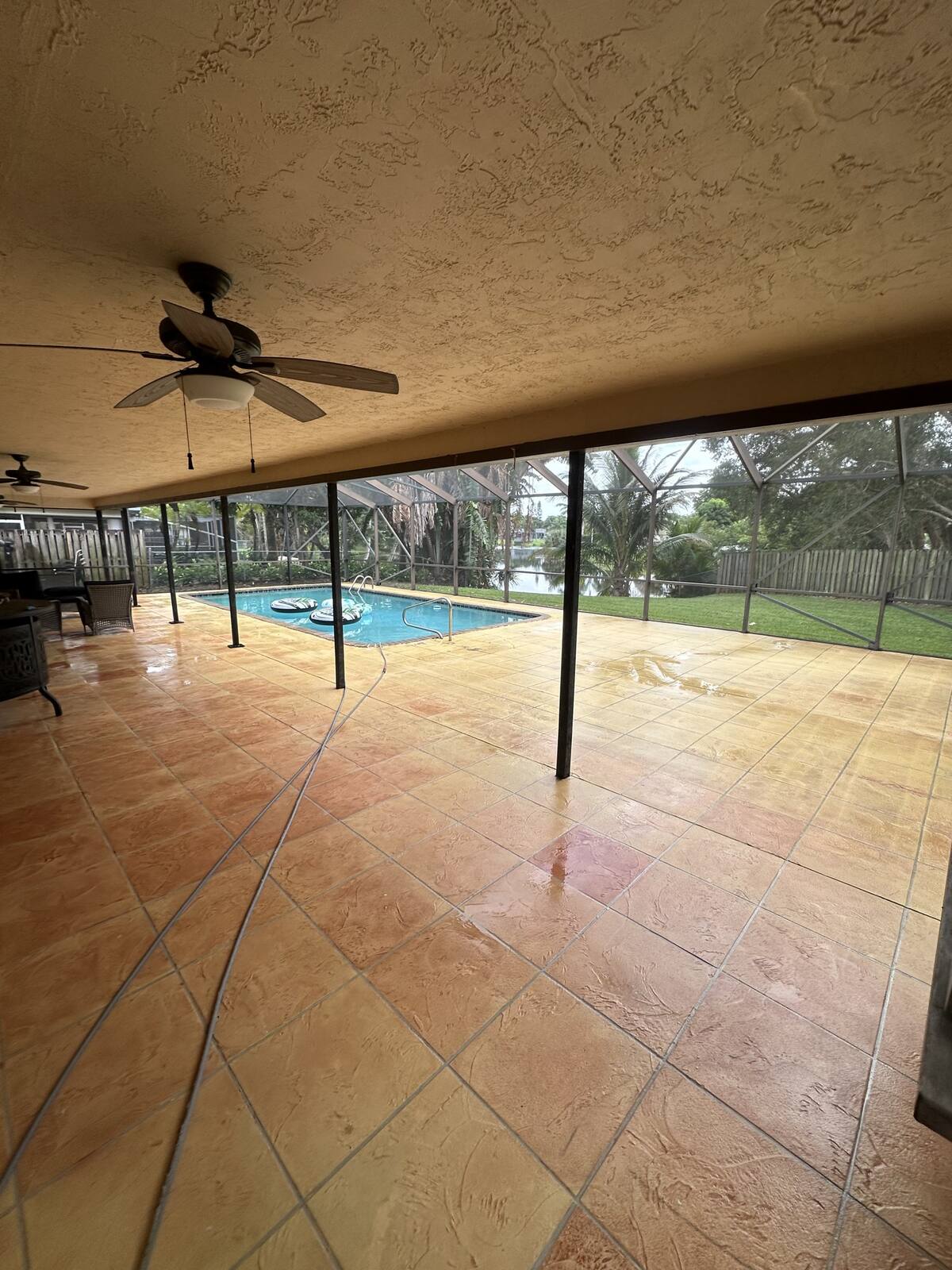 Screened lanai and patio cleaning in Plantation, FL — after